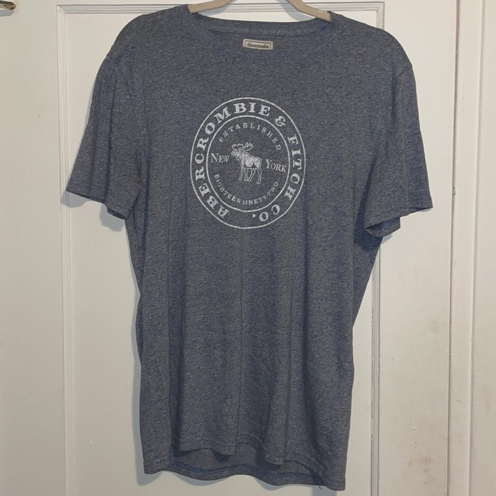 Abercrombie Logo Tee size: M